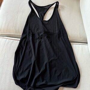 Lululemon yoga flowy tank, size 4, black